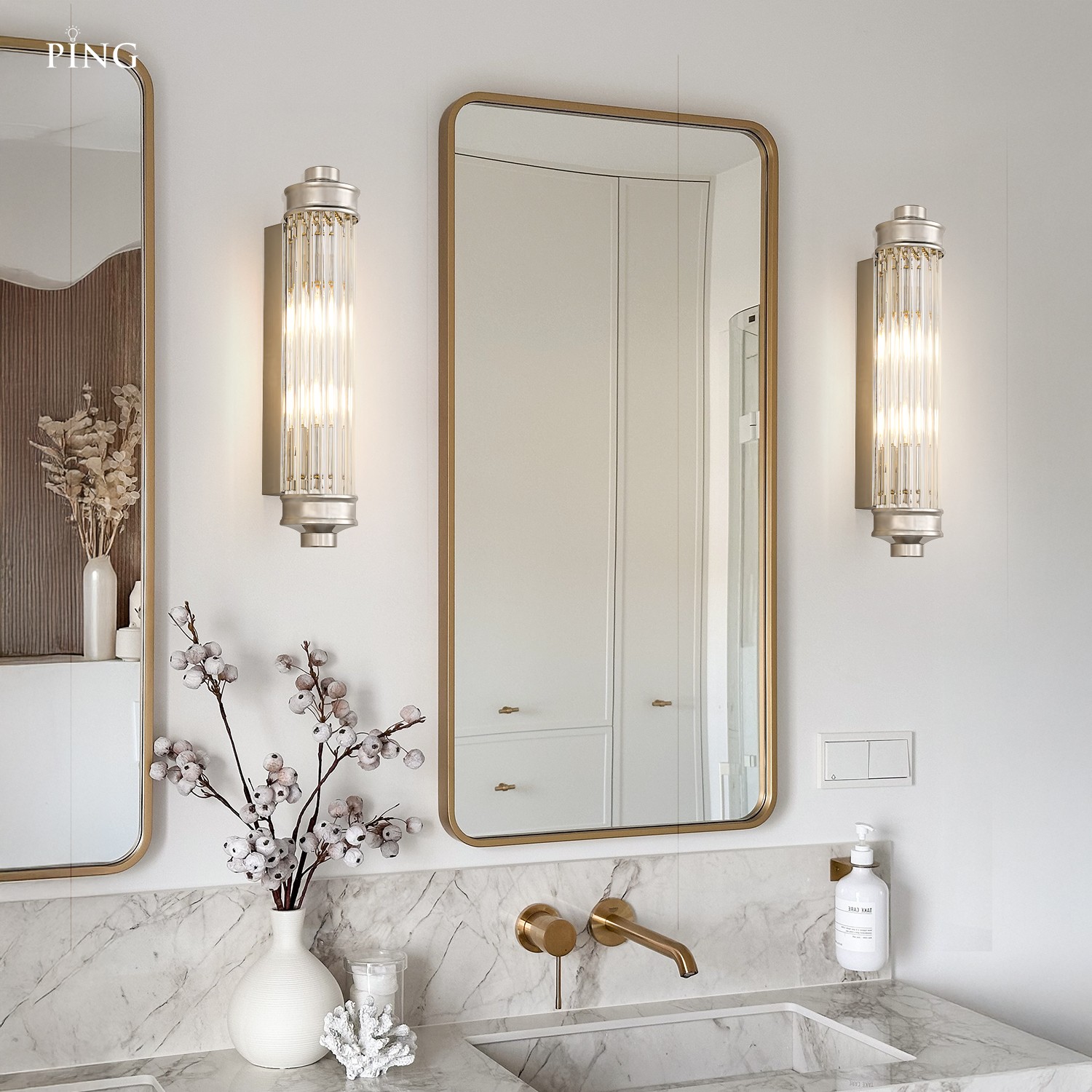 Raelin Retro Cylindrical Ribbed Glass Sconce