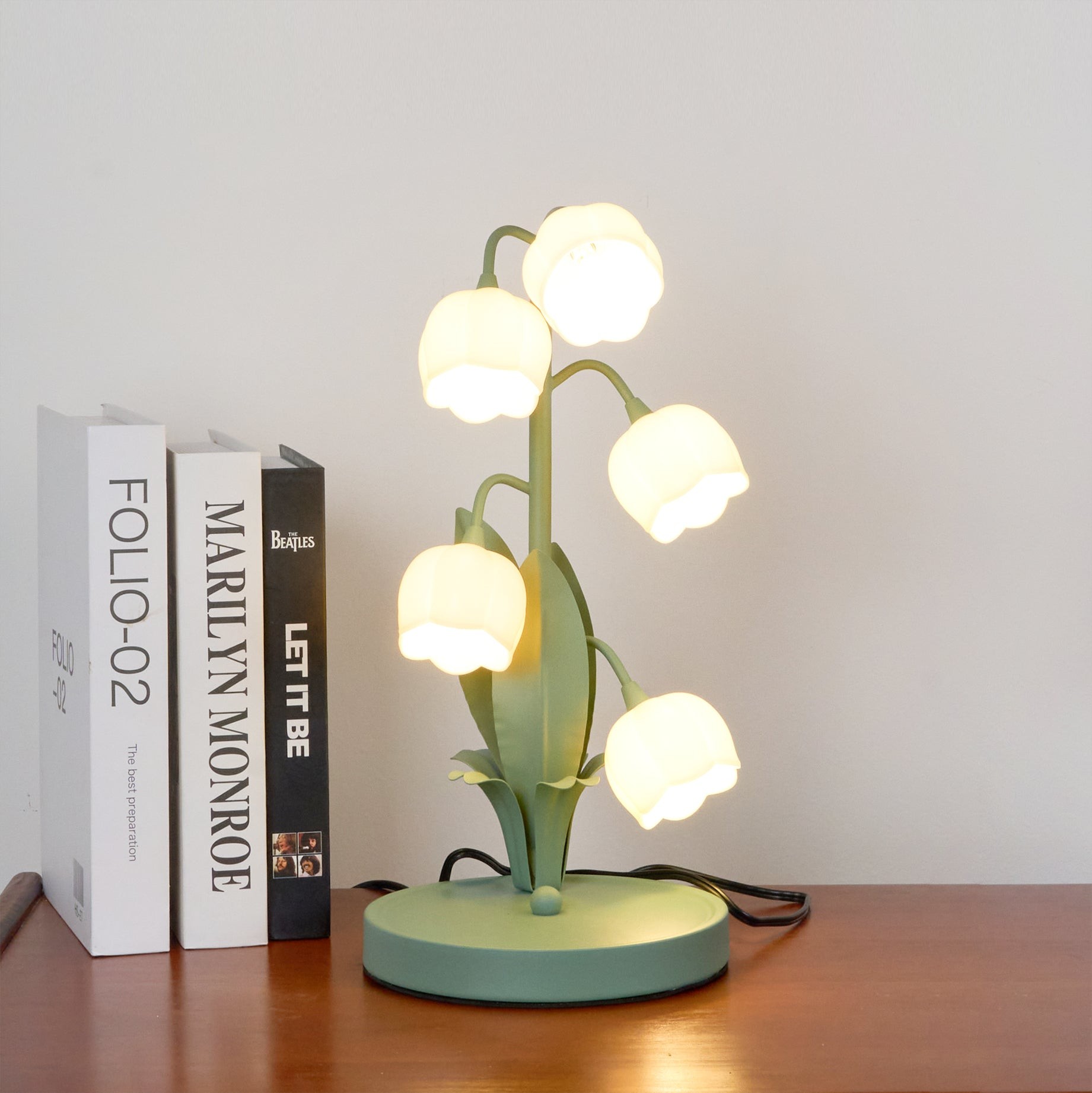 Kyra Lily of The Valley Table Lamp