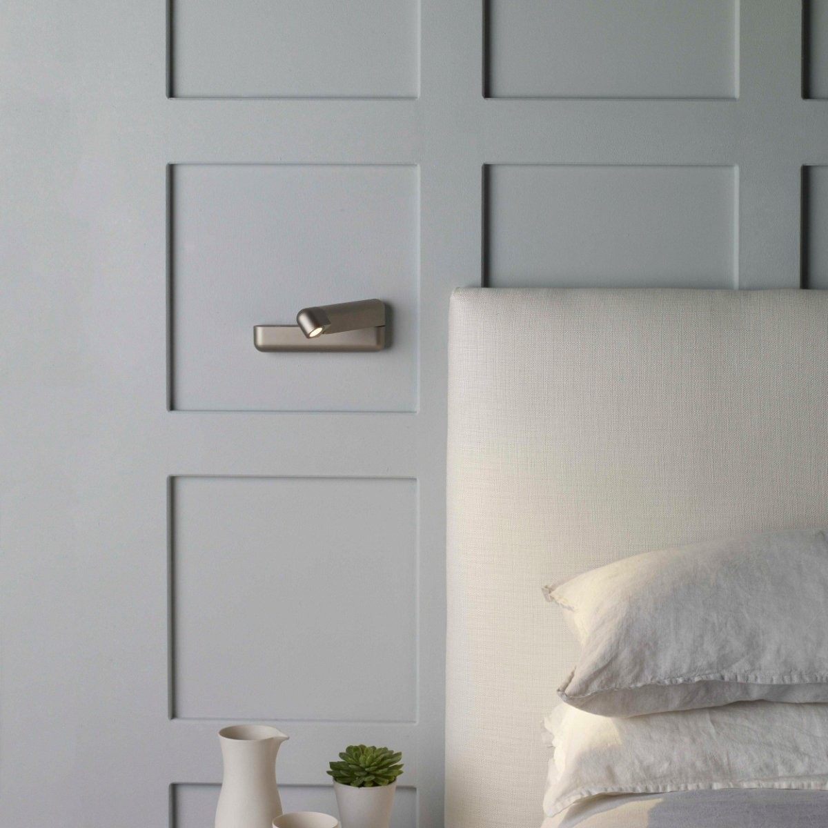 Mayra Corsa LED Bedside Light