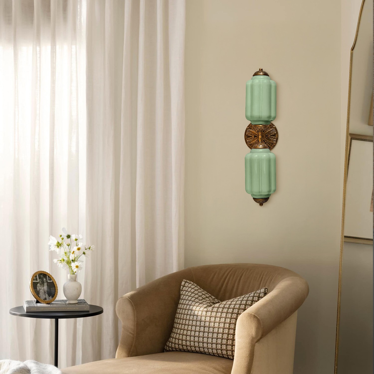 Vintage Elegant Milk Glass Eloise Wall Sconce - Retro Accent Lighting for Bathroom\Bedroom\Hallway