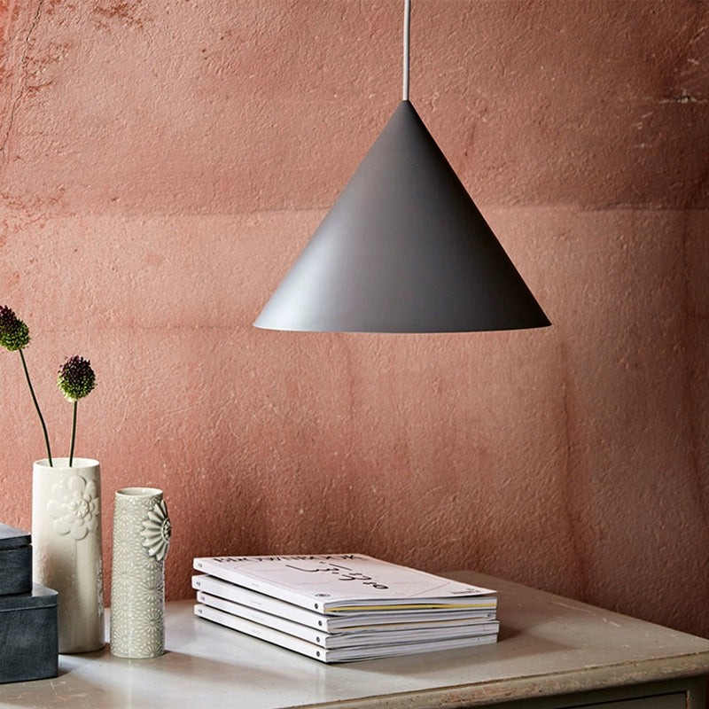 Quyron Nordic ‎Minimalist Iron Tapered Pendant Light