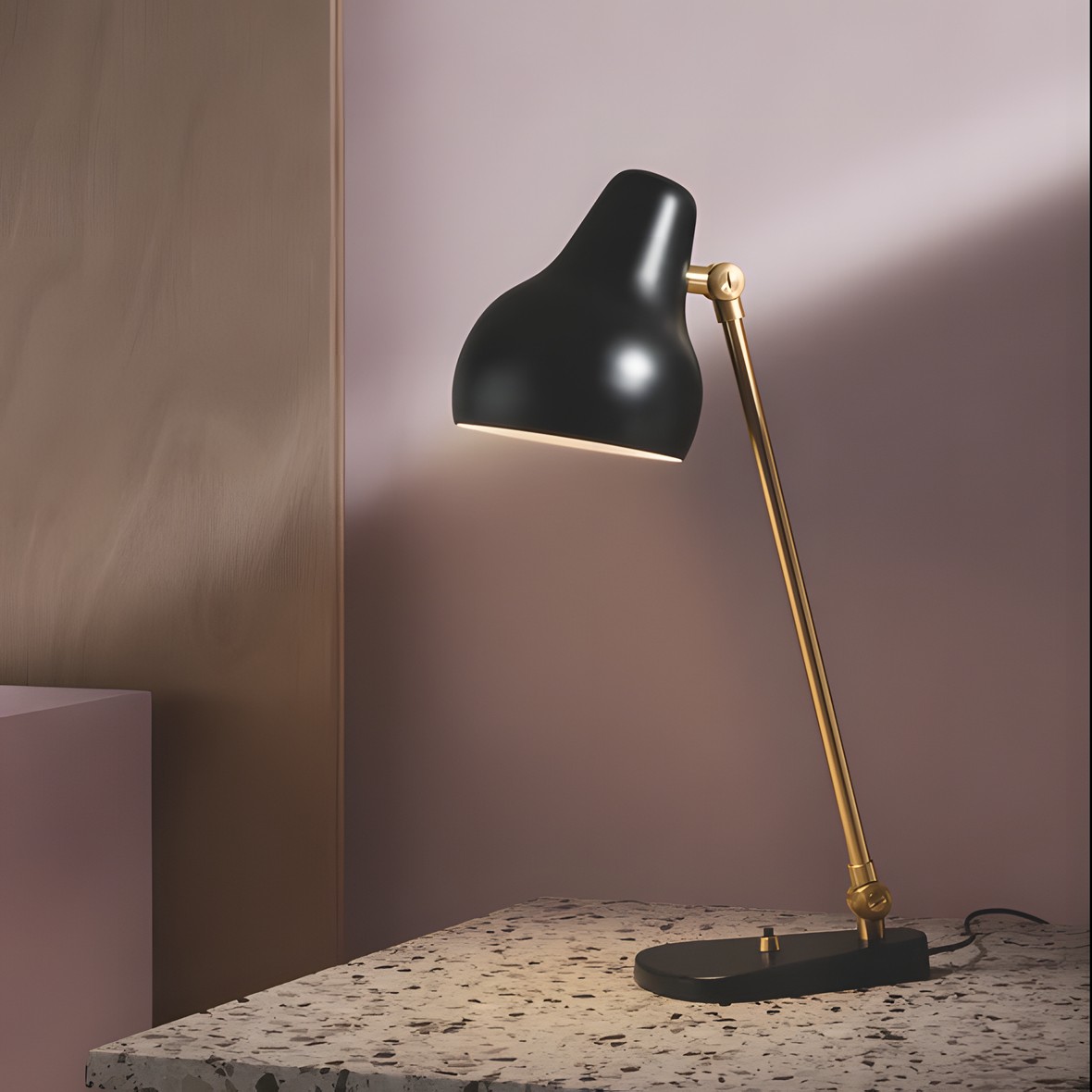 Santiago VL38 Table Lamp