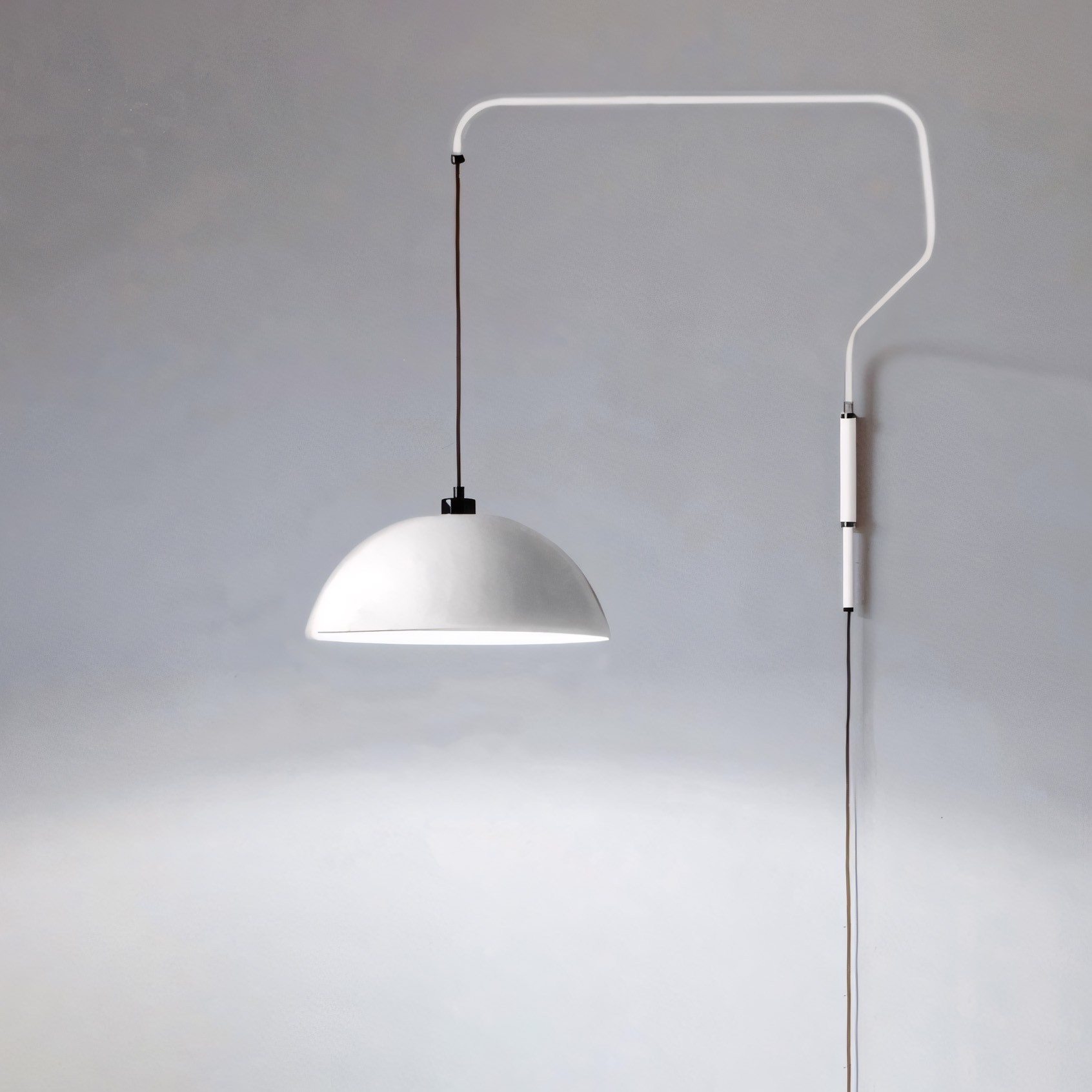 Thalys Minimalist Adjustable Swing Long Arm Dome Sconce